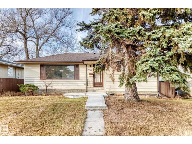 9126 152 St NW, Edmonton, Alberta, T5R1M4, Edmonton, Alberta — photo 1 of 5