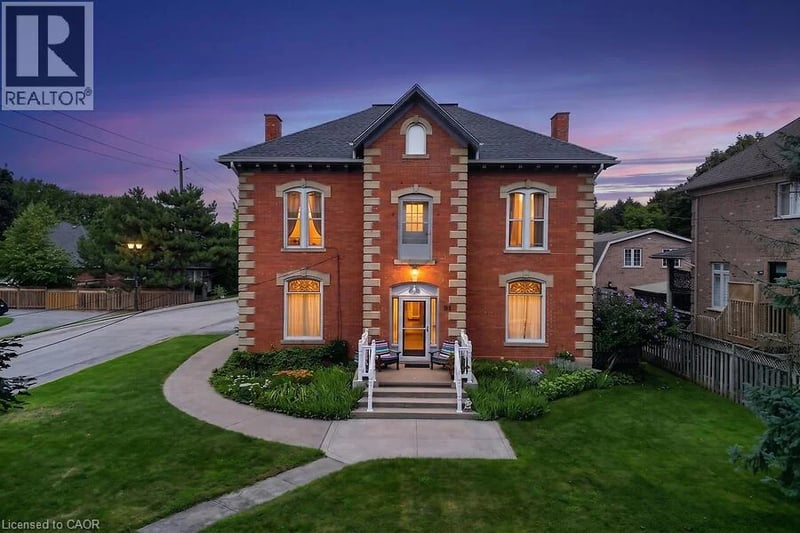 91 MAIN Street East, Grimsby, Ontario, L3M1N6, Grimsby, Ontario — photo 1 of 5