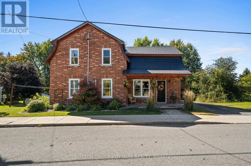 40 Sabourin Street, North Stormont, Ontario, K0C1W0, North Stormont, Ontario — photo 1 of 5