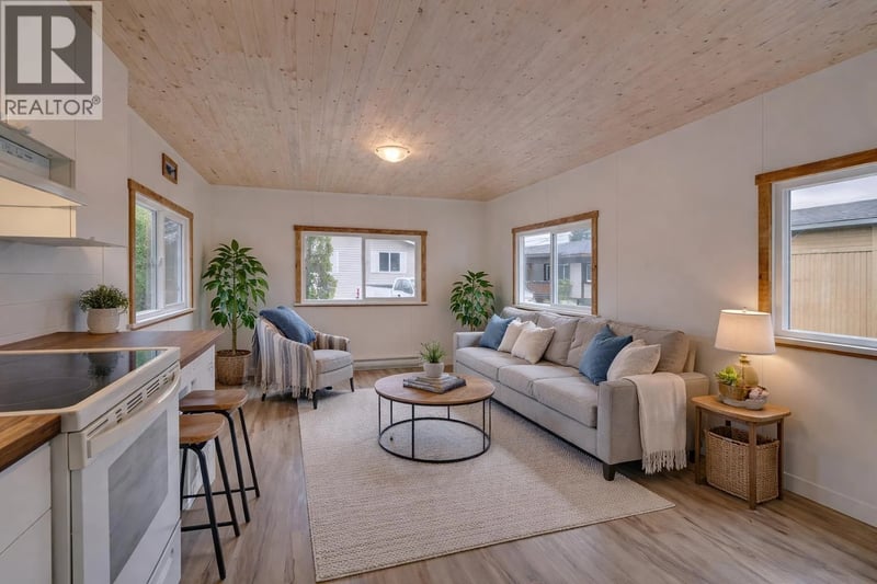 #28 1413 SUNSHINE COAST Highway, Gibsons, British Columbia, V0N1V5, Gibsons, British Columbia — photo 1 of 5