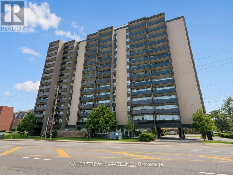 #100 890 Jane Street, Toronto (Rockcliffe-Smythe), Ontario, M6N4C3, Toronto (Rockcliffe-Smythe), Ontario — photo 1 of 5