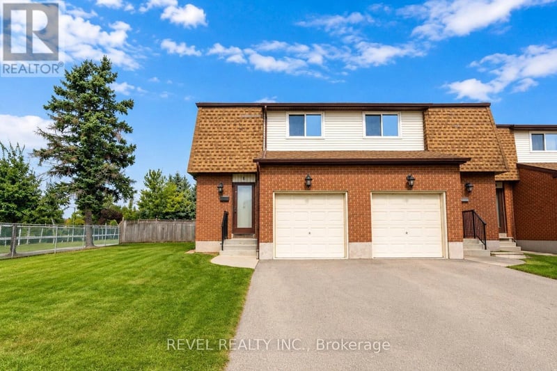 #1 899 Stone Church Road East, Hamilton (Quinndale), Ontario, L8W1B2, Hamilton (Quinndale), Ontario — photo 1 of 5