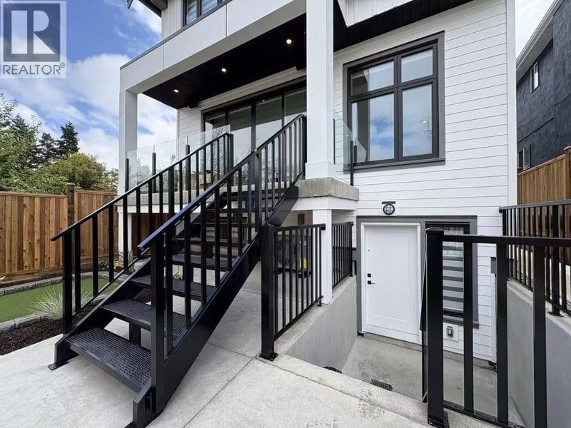 945 28TH AVE, Vancouver, British Columbia, V5V2P3, Vancouver, British Columbia — photo 1 of 5