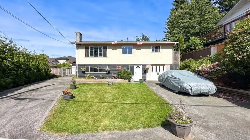 11590 140A Street, Surrey, British Columbia, V3R3J3, Surrey, British Columbia — photo 1 of 5