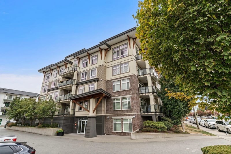 #405 9130 CORBOULD Street, Chilliwack, British Columbia, V2P4A5, Chilliwack, British Columbia — photo 1 of 5