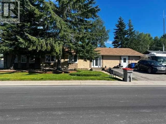 507 Hammond Dr South, Fox Creek, Alberta, T0H1P0, Fox Creek, Alberta — photo 1 of 5