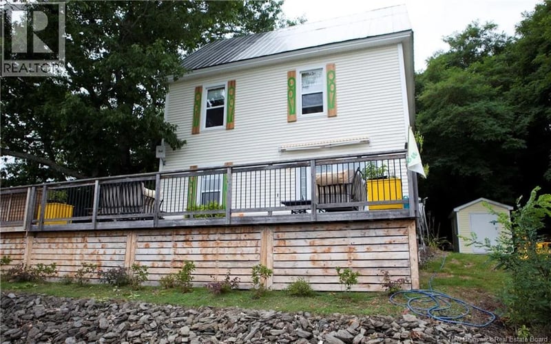 123 Bridge Street, Woodstock, New Brunswick, E7M5Y7, Woodstock, New Brunswick — photo 1 of 5