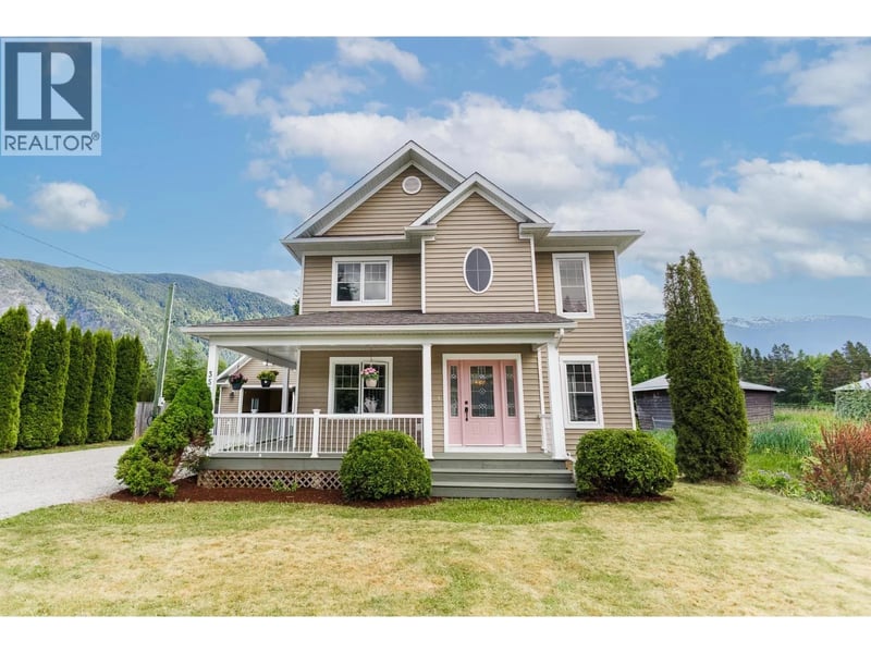 3561 COTTONWOOD Crescent, Terrace, British Columbia, V8G5C4, Terrace, British Columbia — photo 1 of 5