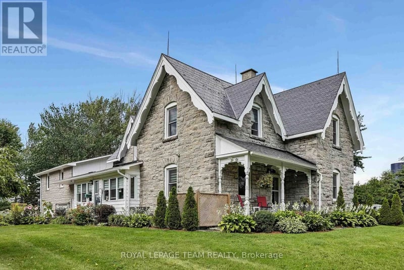 5961 Old Richmond Road, Ottawa, Ontario, K0A2Z0, Ottawa, Ontario — photo 1 of 5