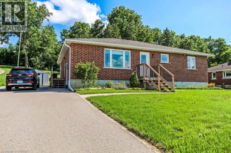 584616 BEACHVILLE Road, Beachville, Ontario, N0J1A0, Beachville, Ontario — photo 1 of 5