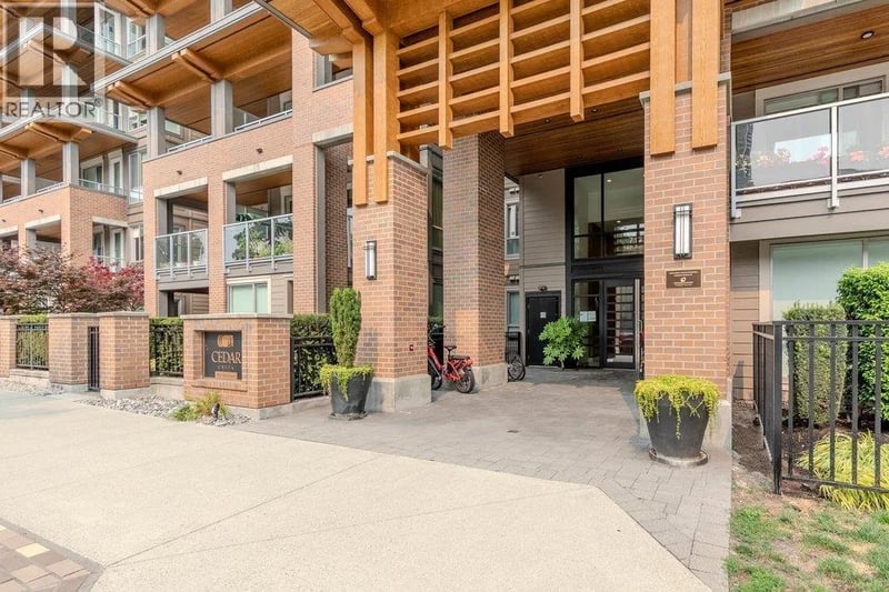 #105 7133 14TH Avenue, Burnaby, British Columbia, V3N0H5, Burnaby, British Columbia — photo 1 of 5