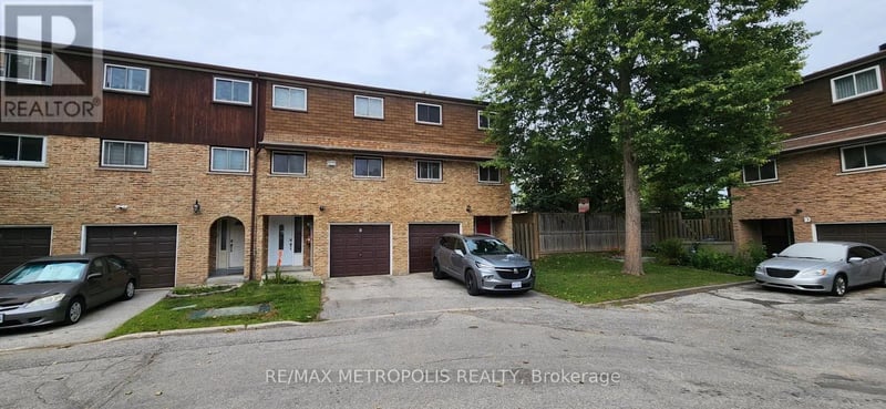 #8 21 Rockwood Drive, Toronto (Cliffcrest), Ontario, M1M3M9, Toronto (Cliffcrest), Ontario — photo 1 of 5