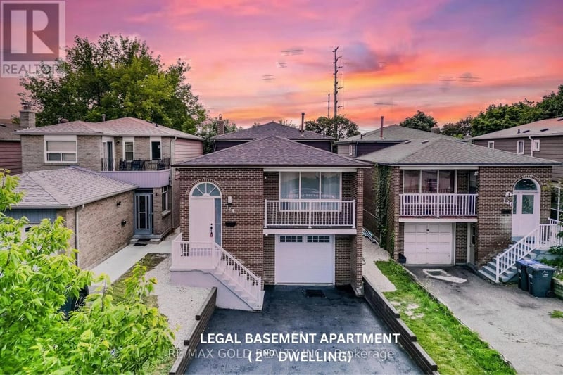 124 Banting Crescent, Brampton (Fletcher's West), Ontario, L6Y2L9, Brampton (Fletcher's West), Ontario — photo 1 of 5