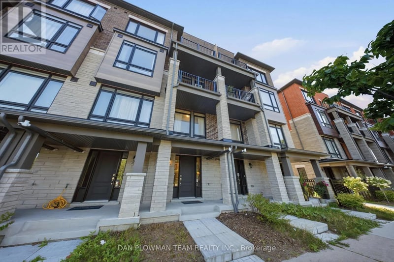 484 Salem Road South, Ajax (Central), Ontario, L1S0G9, Ajax (Central), Ontario — photo 1 of 5