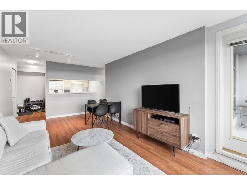 #901 3520 CROWLEY Drive, Vancouver, British Columbia, V5R6G9, Vancouver, British Columbia — photo 1 of 5