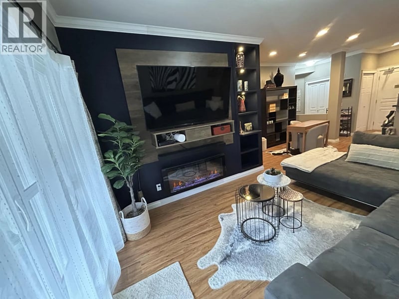 #305 12090 227TH Street, Maple Ridge, British Columbia, V2X6J5, Maple Ridge, British Columbia — photo 1 of 5
