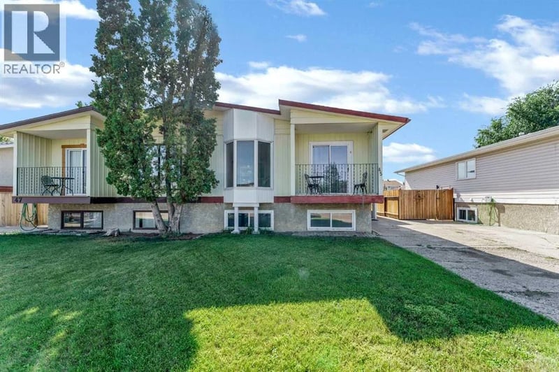 45 Clark Crescent Southeast, Medicine Hat, Alberta, T1B1S2, Medicine Hat, Alberta — photo 1 of 5