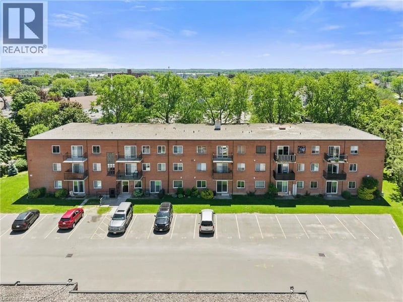 #37 456 CARLTON Street, St. Catharines, Ontario, L2M4X1, St. Catharines, Ontario — photo 1 of 5