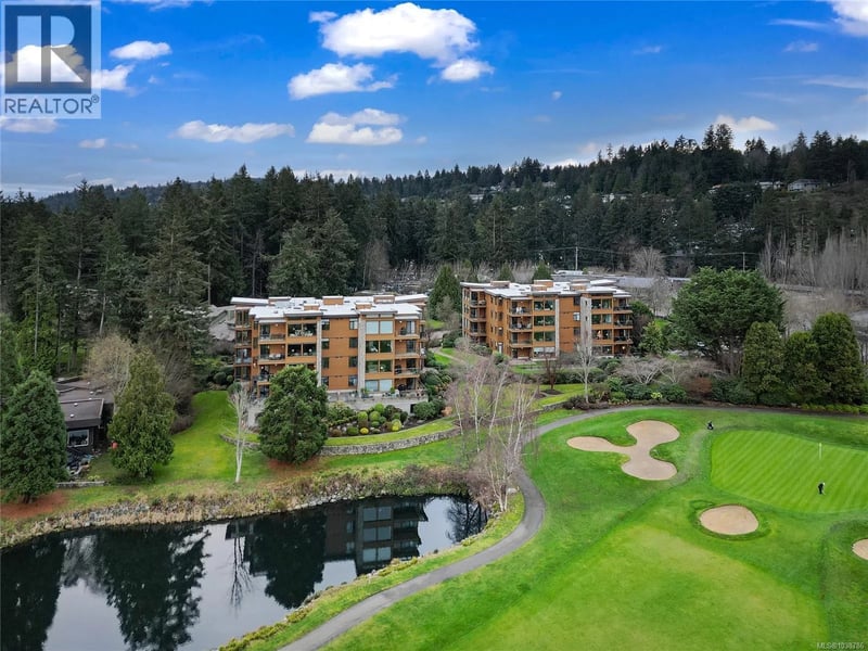 #403 5327 Cordova Bay Road, Saanich, British Columbia, V8Y2L3, Saanich, British Columbia — photo 1 of 5