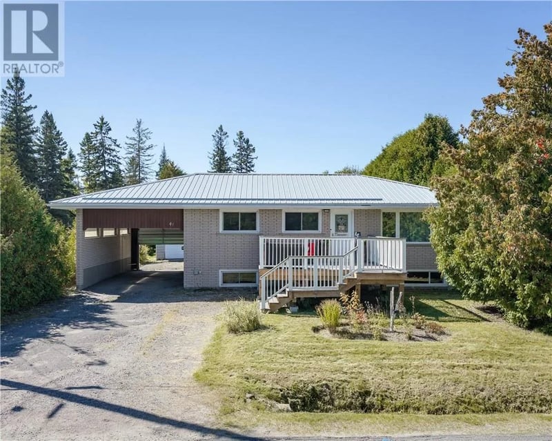41 Moxam Drive, Greater Sudbury, Ontario, P3Y1C5, Greater Sudbury, Ontario — photo 1 of 5