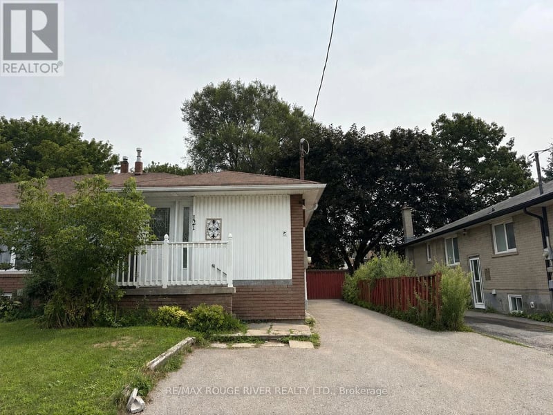 #2, Lower 121 Lupin Drive, Whitby (Downtown Whitby), Ontario, L1N1X9, Whitby (Downtown Whitby), Ontario — photo 1 of 5