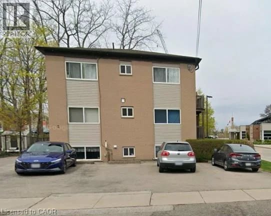 #2 3 ROBINSON Street North, Grimsby, Ontario, L3M3C8, Grimsby, Ontario — photo 1 of 5