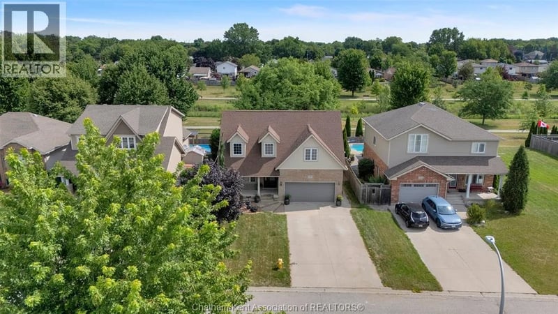 32 Sherwood Court, Chatham, Ontario, N7M6L3, Chatham, Ontario — photo 1 of 5