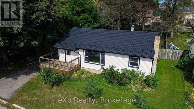 51 Wilson Street, Minto, Ontario, N0G1Z0, Minto, Ontario — photo 1 of 5