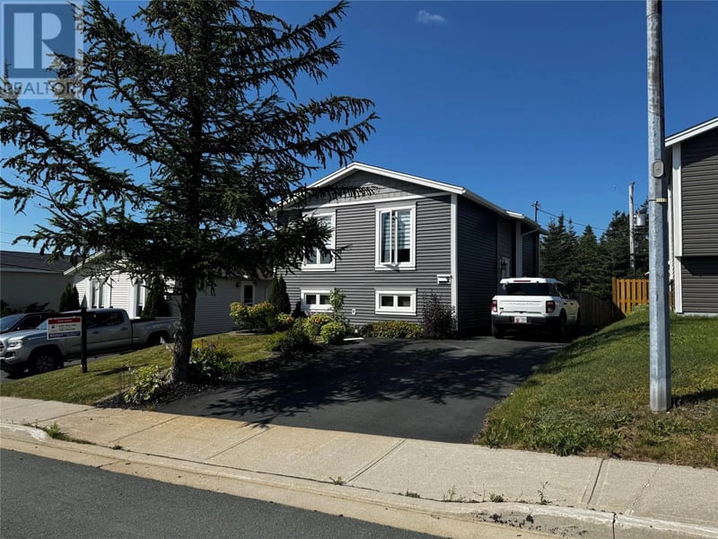 9 Elmcliffe Street, Mount Pearl, Newfoundland & Labrador, A1N4N8, Mount Pearl, Newfoundland & Labrador — photo 1 of 5