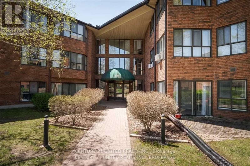#114 921 Armour Road, Peterborough (Ashburnham Ward 4), Ontario, K9H7K5, Peterborough (Ashburnham Ward 4), Ontario — photo 1 of 5