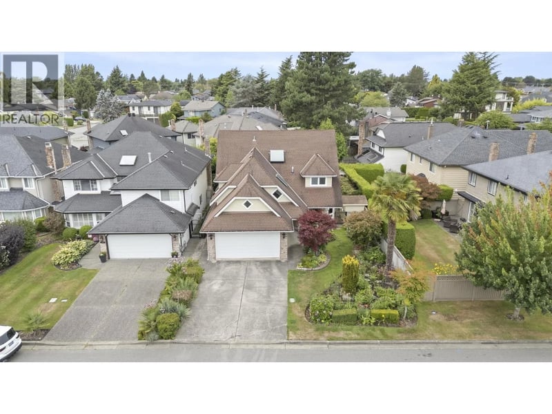 10131 HOLLYWELL Drive, Richmond, British Columbia, V7E5C7, Richmond, British Columbia — photo 1 of 5