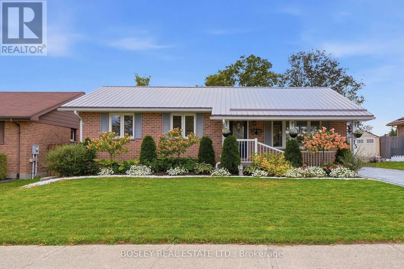 15 Wilson Avenue, Kawartha Lakes (Lindsay), Ontario, K9V5S1, Kawartha Lakes (Lindsay), Ontario — photo 1 of 5