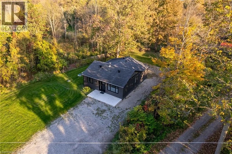 8 MOUNTSBERG Road, Hamilton, Ontario, L0P1B0, Hamilton, Ontario — photo 1 of 5