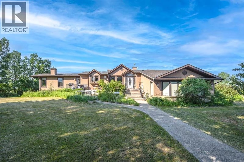 33076 Township Road 243, Rural Rocky View County, Alberta, T3Z2M6, Rural Rocky View County, Alberta — photo 1 of 5