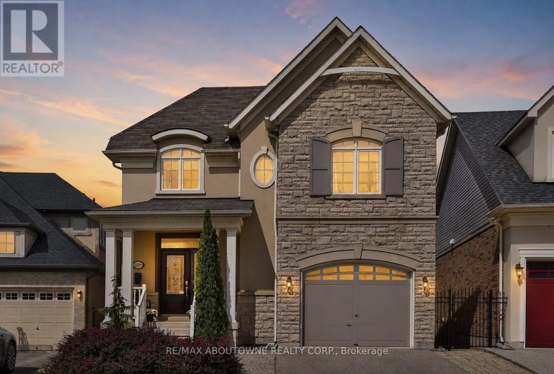 2269 Whitworth Drive, Oakville (BC Bronte Creek), Ontario, L6M0B5, Oakville (BC Bronte Creek), Ontario — photo 1 of 5