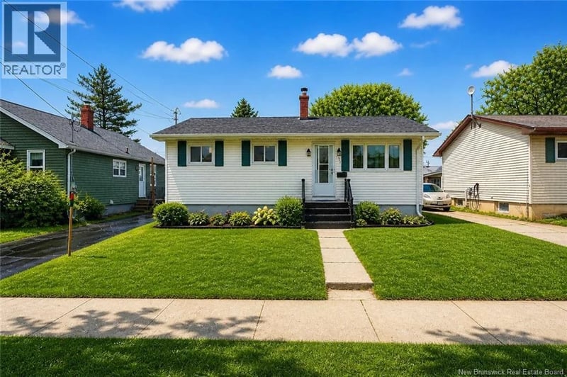141 Atkinson, Moncton, New Brunswick, E1C8M9, Moncton, New Brunswick — photo 1 of 5