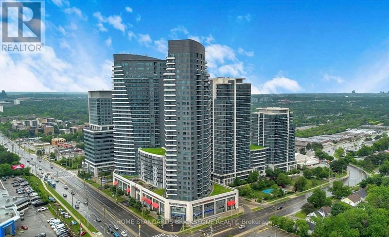 #520 7161 Yonge Street, Markham (Thornhill), Ontario, L3T0C8, Markham (Thornhill), Ontario — photo 1 of 5