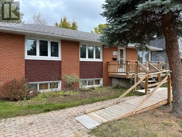 542 Wingrove Crescent, Oakville (WO West), Ontario, L6L4R6, Oakville (WO West), Ontario — photo 1 of 5