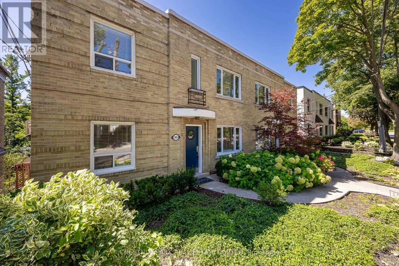 #Main 99 Chatsworth Drive, Toronto (Lawrence Park South), Ontario, M4R1R8, Toronto (Lawrence Park South), Ontario — photo 1 of 5