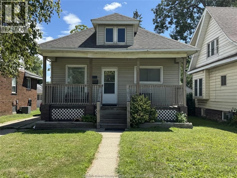 3515 SANDWICH Street, Windsor, Ontario, N9C1B6, Windsor, Ontario — photo 1 of 5