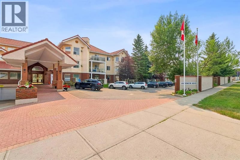 1818 Simcoe Boulevard Southwest, Calgary, Alberta, T3H3L9, Calgary, Alberta — photo 1 of 5