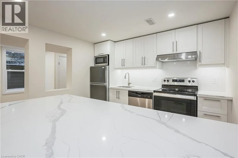 #LOWER 348 FOREST HILL Drive, Kitchener, Ontario, N2M4H2, Kitchener, Ontario — photo 1 of 5