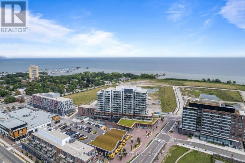 #304 220 Missinnihe Way, Mississauga (Port Credit), Ontario, L5H0A9, Mississauga (Port Credit), Ontario — photo 1 of 5