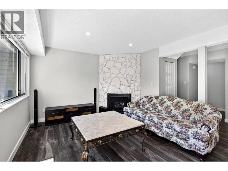 7330 CORONADO Drive, Burnaby, British Columbia, V5A1R1, Burnaby, British Columbia — photo 1 of 5