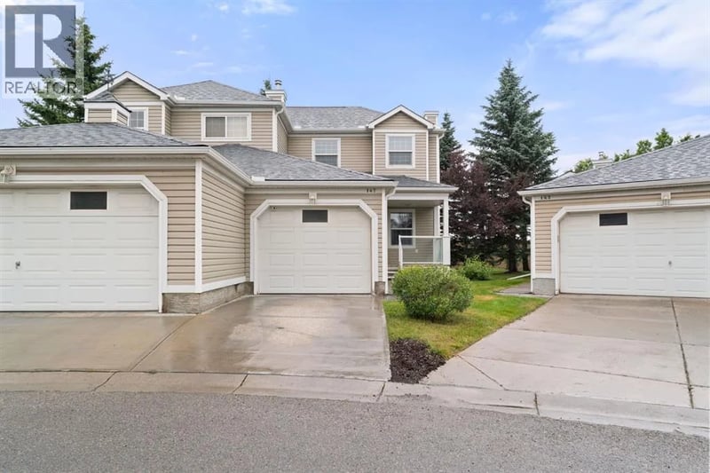 7707 Martha's Haven Park Northeast, Calgary, Alberta, T3J3Z6, Calgary, Alberta — photo 1 of 5