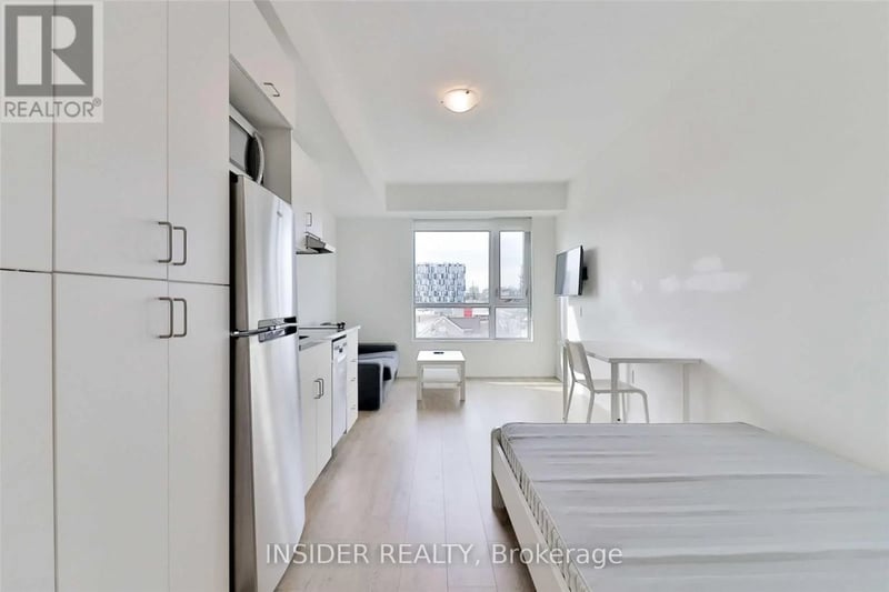 #311 1800 Simcoe Street North, Oshawa (Samac), Ontario, L1G0C2, Oshawa (Samac), Ontario — photo 1 of 5