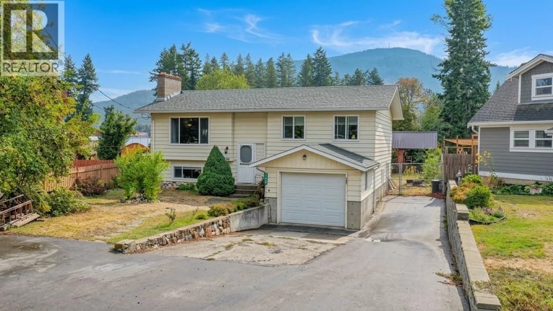 759 Heather Road, Lumby, British Columbia, V0E2G7, Lumby, British Columbia — photo 1 of 5