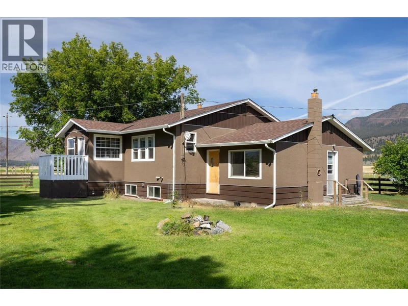 6662 Bulman Road, Westwold, British Columbia, V0E3B1, Westwold, British Columbia — photo 1 of 5