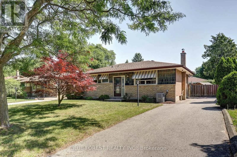 123 Aponi Crescent, London East (East D), Ontario, N5V2V3, London East (East D), Ontario — photo 1 of 5