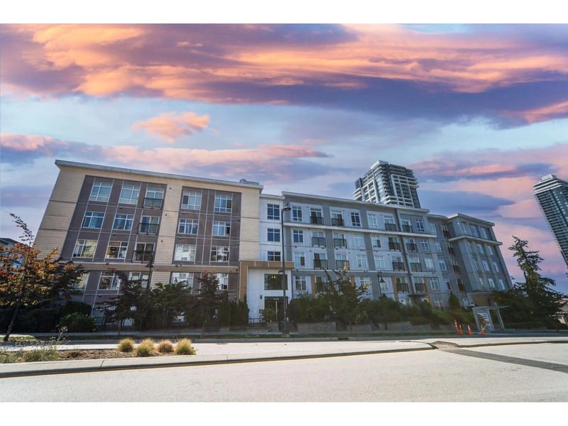 #321 13728 108 Avenue, Surrey, British Columbia, V3T0G2, Surrey, British Columbia — photo 1 of 5